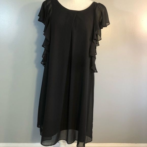 BCBGeneration Dresses & Skirts - BCBGeneration Black Chiffon Cap Ruffle Sleeves Low Back Pleat in Front Drape M